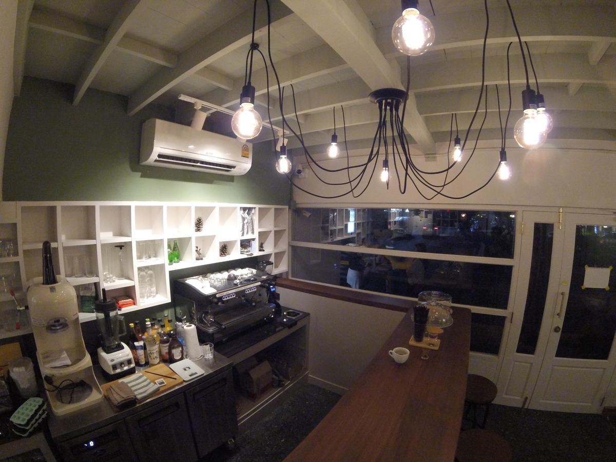 בנגקוק Weeping Willow Sukhumvit 26 מראה חיצוני תמונה